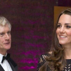 Catherine Kate Middleton, enceinte en robe Temperley London, à la sortie du dîner de charité de gala d'automne pour l'association "Action on Addiction" au L'Anima Restaurant à Londres, dont elle est la marraine. Le 23 octobre 2014