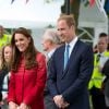 Kate Catherine Middleton, en manteau Jonathan Saunders, et le prince William assistent à une fête dans le village de Forteviot en Ecosse. Le couple est actuellement en visite dans la région de Strathearn. Le 29 mai 2014