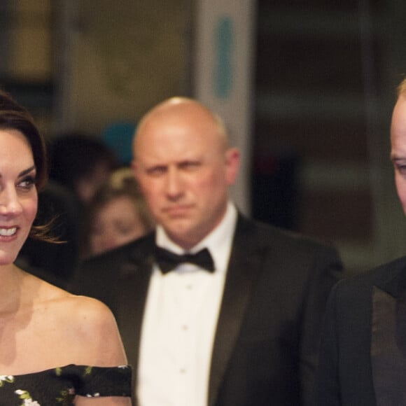 Kate Middleton, en robe Alexander McQueen, à la cérémonie des British Academy Film Awards (BAFTA) au Royal Albert Hall à Londres, le 12 février 2017.