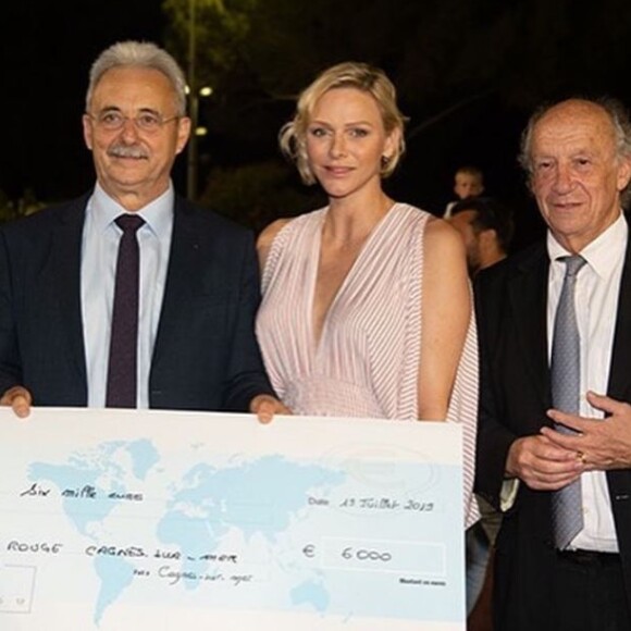 Charlene de Monaco a assisté à la course de trot "Prix Princesse Charlène de Monaco - Charity Race", le 19 juillet 2019 à l'Hippodrome de Cagnes-sur-Mer, avec son fils Jacques de Monaco et son frère Gareth Wittstock.