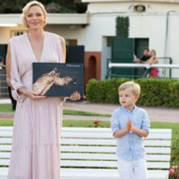 Charlene de Monaco a assisté à la course de trot "Prix Princesse Charlène de Monaco - Charity Race", le 19 juillet 2019 à l'Hippodrome de Cagnes-sur-Mer, avec son fils Jacques de Monaco et son frère Gareth Wittstock.