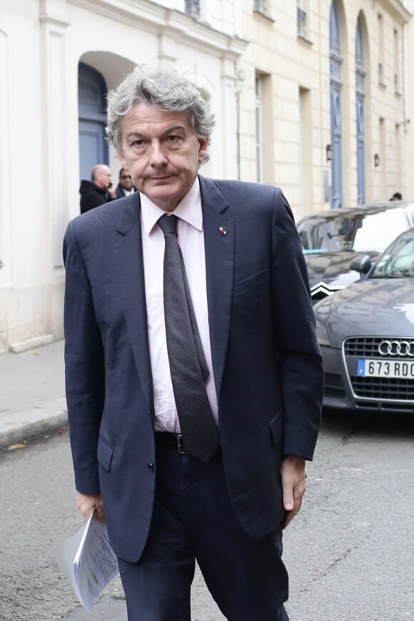 Thierry Breton - Le candidat à al primaires de la droite et du centre François Fillon rencontre des parlementaires à la Maison de la Chimie à Paris, le 22 novembre 2016, entre les 2 tours des élections.