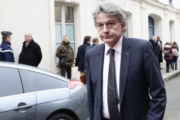 Thierry Breton - Le candidat à al primaires de la droite et du centre François Fillon rencontre des parlementaires à la Maison de la Chimie à Paris, le 22 novembre 2016, entre les 2 tours des élections.