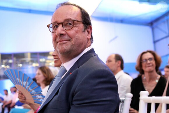 François Hollande lors de la soirée de remise des Prix 2019 et du 5ème anniversaire de la fondation "La France s'engage (FFE)" à la Cité Fertile à Pantin, le 28 juin 2019. © Stéphane Lemouton/Bestimage28/06/2019 - Pantin