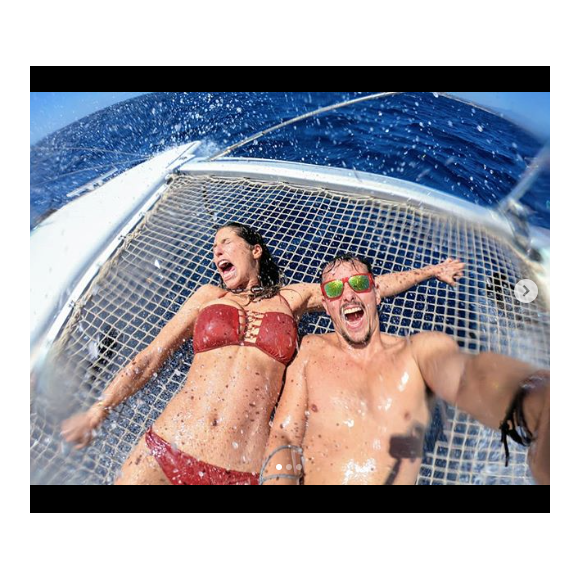 Laury Thilleman et Juan Arbelaez amoureux au sud de la Corse fin juillet 2019.