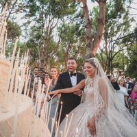 Elie Saab : 500 000 sequins pour l'incroyable robe de mariée de sa belle-fille