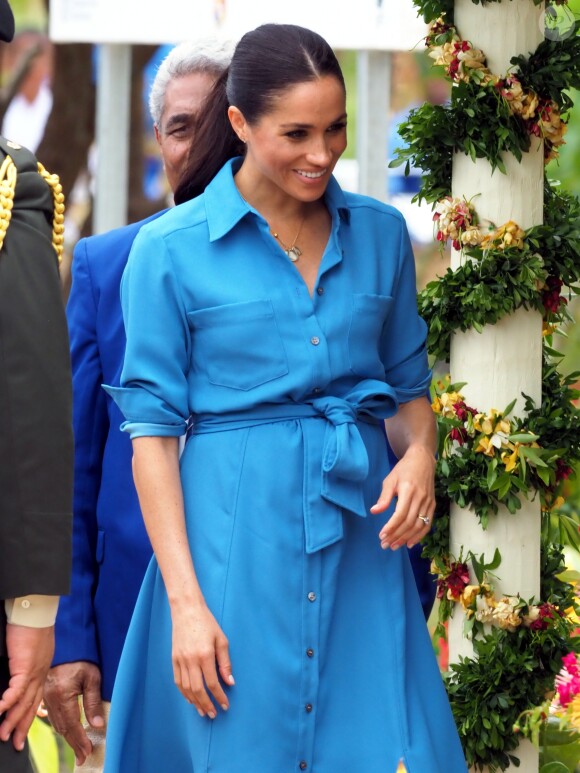 Le prince Harry et Meghan Markle au Tupou College de Tonga lors de leur tournée officielle, le 26 octobre 2018.