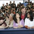  Toni Morrison (2e en partant de la gauche) avec Agnès Varda, Nandita Das, Salma Hayek et Emir Kusturica au sein du jury du 58e Festival de Cannes en 2005. 
