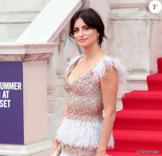 Penélope Cruz à la projection du film "Pain And Glory", en ouverture des séances de cinéma en plein air avec Film4 Summer Screen à la Somerset House. Londres, le 8 août 2019.
