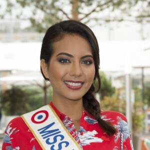 Vaimalama Chaves (Miss France 2019) dans les tribunes lors des internationaux de tennis de Roland Garros à Paris, France, le 4 juin 2019. © Jean-Baptiste Autissier/Panoramic/Bestimage