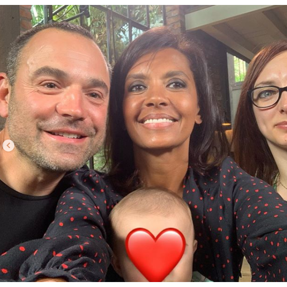 Karine Le Marchand prend la pose avec Sébastien et Emilie de "L'amour est dans le pré" saison 12. Les amoureux présentent leur bébé, une petite Giulia ! Une jolie photo de famille publiée le 5 juin 2019 sur Instagram.