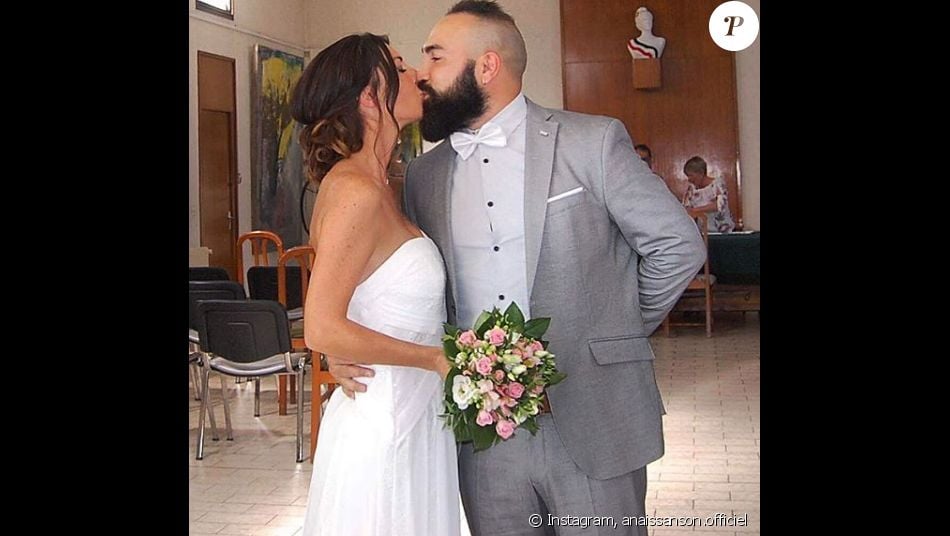 Anaïs Sanson et Carlos lors de leur mariage civil, le 15 juillet 2019
