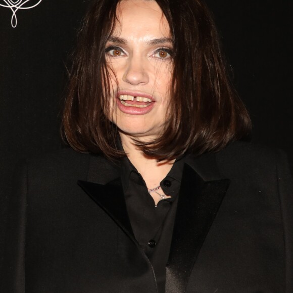 Béatrice Dalle - Photocall de la soirée Kering "Women In Motion Awards", Place de la Castre, lors du 72ème Festival International du Film de Cannes. Le 19 mai 2019 © Denis Guignebourg / Bestimage