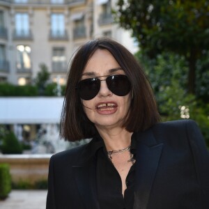 Béatrice Dalle - Cocktail du créateur de bijoux David Yurman au Ritz à Paris, le 1er juillet 2019. © Giancarlo Gorassini/Bestimage