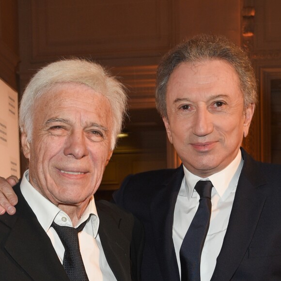 Guy Bedos et Michel Drucker - Soirée de Gala de bienfaisance de La Fondation pour la Recherche en Physiologie à l'hôtel George V à Paris le 19 mars 2018. Lors de cet évènement, les Stéthos d'Or ont récompensé pour la deuxième fois les personnalités qui entreprennent de communiquer de la joie de vivre et du bien-être au public. © Coadic Guirec/Bestimage