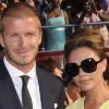 Sur tapis rouge, David et Victoria Beckham ressemblent à deux vraies stars de cinéma.