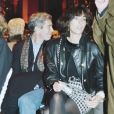  Ghislaine Maxwell et Jeffrey Epstein au défilé Valentino à Paris en 1992. 
