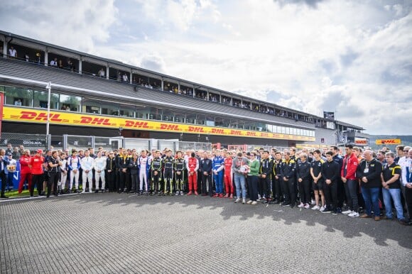 Le monde du sport automobile, sous le choc et rassemblé autour de sa mère et de son frère, a rendu hommage le 1er septembre 2019 à Anthoine Hubert à l'occasion d'une minute de silence avant le Grand Prix de Belgique à Spa-Francorchamps, où le jeune pilote a trouvé la mort la veille.