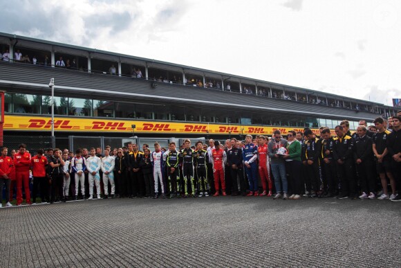 Le monde du sport automobile, sous le choc et rassemblé autour de sa mère et de son frère, a rendu hommage le 1er septembre 2019 à Anthoine Hubert à l'occasion d'une minute de silence avant le Grand Prix de Belgique à Spa-Francorchamps, où le jeune pilote a trouvé la mort la veille.