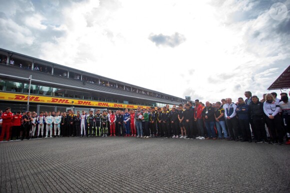 Le monde du sport automobile, sous le choc et rassemblé autour de sa mère et de son frère, a rendu hommage le 1er septembre 2019 à Anthoine Hubert à l'occasion d'une minute de silence avant le Grand Prix de Belgique à Spa-Francorchamps, où le jeune pilote a trouvé la mort la veille.