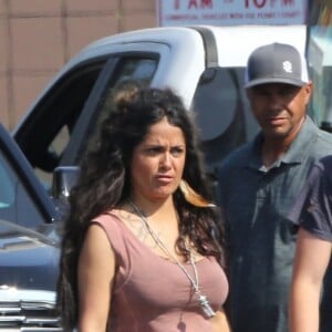 Exclusif - Salma Hayek et Owen Wilson sur le tournage du film produit par Amazon 'Bliss' à Los Angeles, le 5 juillet 2019.