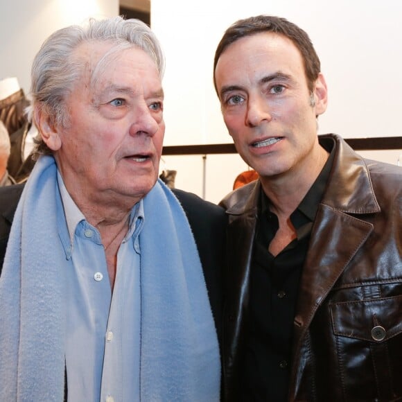 Exclusif - Alain Delon et son fils Anthony Delon - Lancement de la marque de vêtements de cuir "Anthony Delon 1985" chez Montaigne Market à Paris. Le 7 mars 2017 © Philippe Doignon / Bestimage