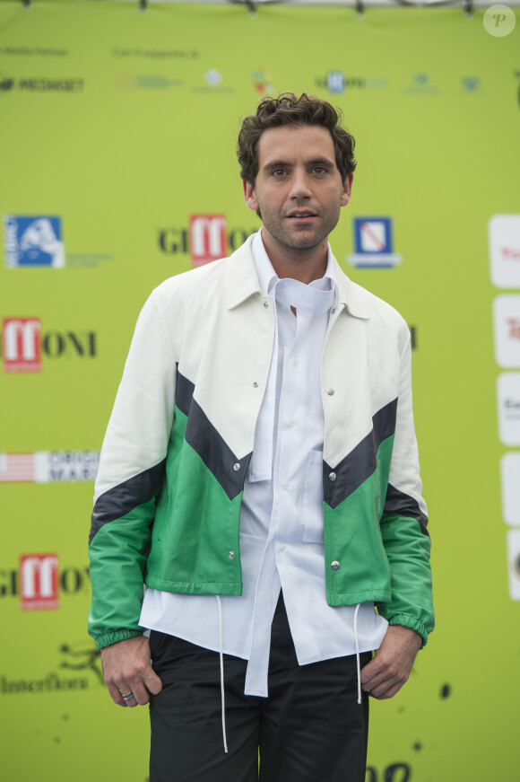 Le chanteur Mika lors du photocall du 47e festival du film de Giffoni en Italie le 15 juillet 2017.