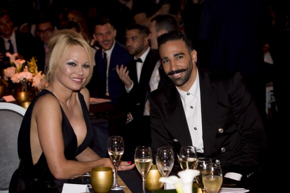 Adil Rami et sa compagne Pamela Anderson lors de la soirée de la 28ème cérémonie des trophées UNFP (Union nationale des footballeurs professionnels) au Pavillon d'Armenonville à Paris, France, le 19 mai 2019.