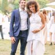 Jérémy et Susan Chardy (enceinte) lors du mariage de Lucas Pouille et Clémence Betrand le 14 septembre 2019 au Cap d'Antibes.