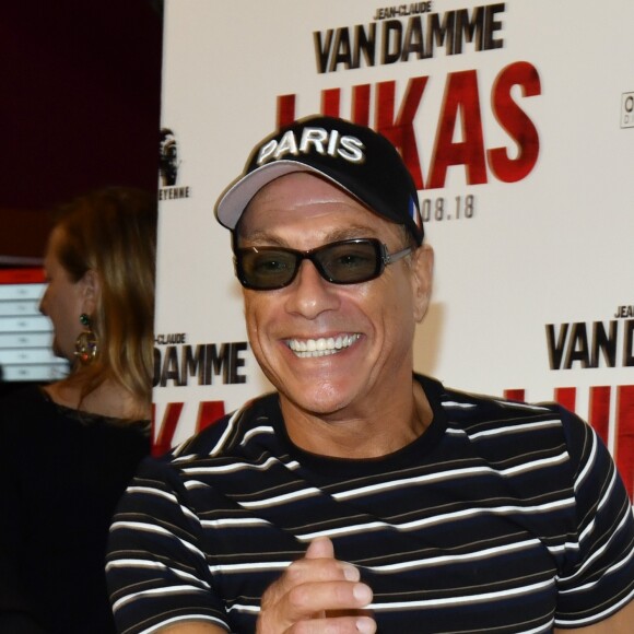 Jean-Claude Van Damme fait le show lors de l'avant-première du film "Lukas" à Paris le 20 août 2018