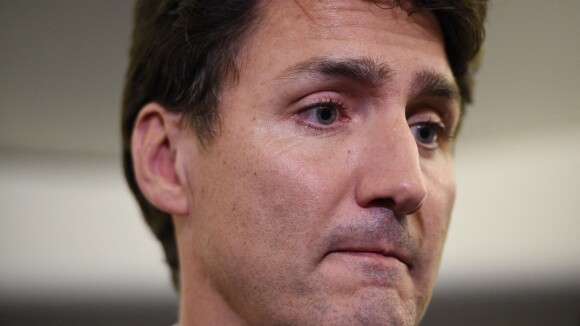 Justin Trudeau se fait pincer pour une blackface : "Je me déçois moi-même..."