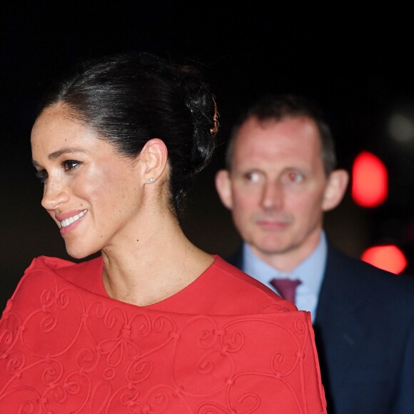 Meghan Markle (en look Valentino) à l'aéroport de Casablanca dans le cadre de son voyage officiel au Maroc, le 23 février 2019.