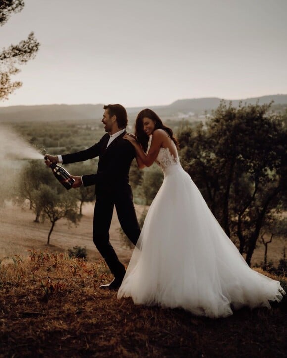 Jade Leboeuf pose avec son mari sur Instagram.