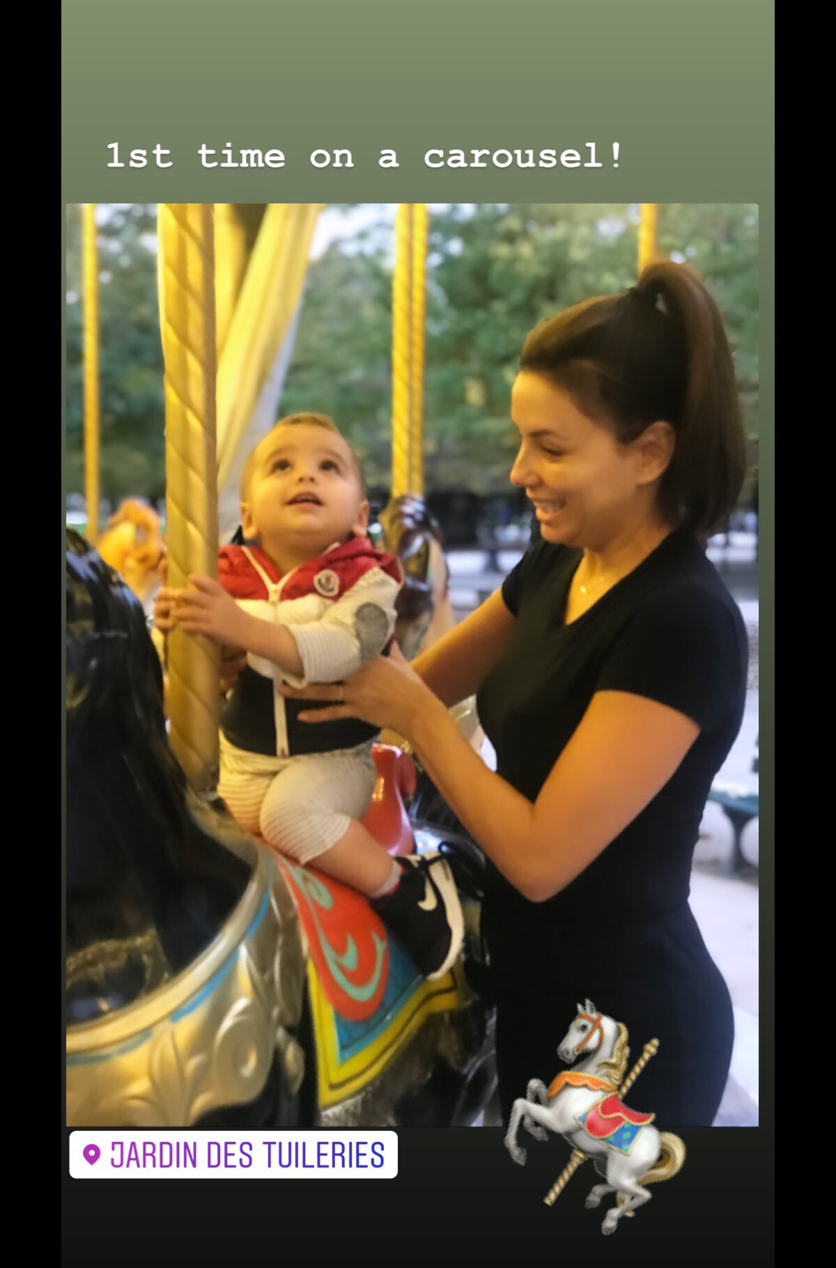 Photo Eva Longoria Et Son Fils Santiago Qui Fait Du Man ge Pour La photo-eva-longoria-et-son-fils-santiago-qui-fait-du-man-ge-pour-la