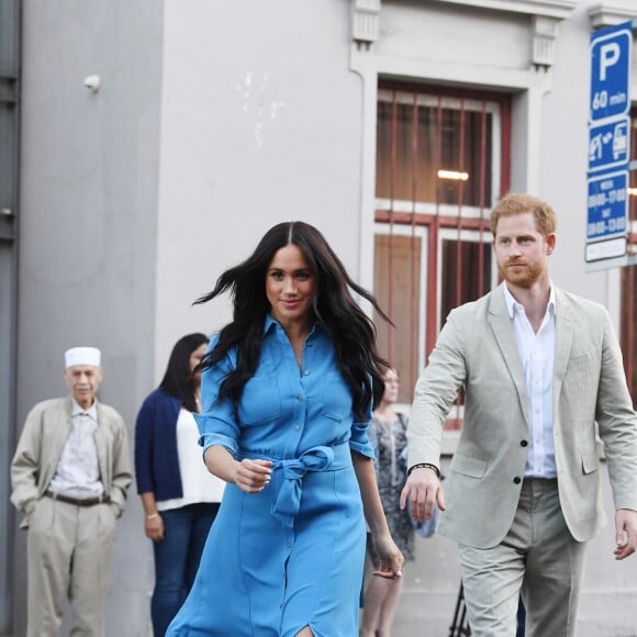 Le prince Harry, duc de Sussex, et Meghan Markle, duchesse de Sussex, en visite dans le District 6 au Cap dans le cadre de leur visite officielle en Afrique du Sud, le 23 septembre 2019.