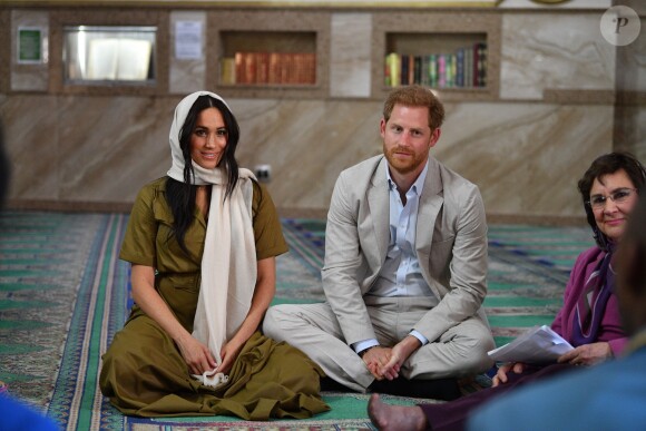 Meghan Markle, duchesse de Sussex, et le prince Harry ont visité la mosquée Auwal, la plus ancienne d'Afrique du Sud, dans le quartier de Bo-Kaap au Cap, le 24 septembre 2019 dans le cadre de leur visite officielle et de l'Heritage Day, un jour férié dans le pays.