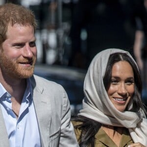 Meghan Markle, duchesse de Sussex, et le prince Harry ont visité la mosquée Auwal, la plus ancienne d'Afrique du Sud, dans le quartier de Bo-Kaap au Cap, le 24 septembre 2019 dans le cadre de leur visite officielle et de l'Heritage Day, un jour férié dans le pays.