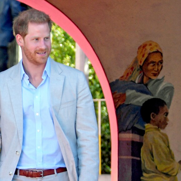 Meghan Markle, duchesse de Sussex, et le prince Harry en visite dans le quartier de Bo-Kaap au Cap, le 24 septembre 2019 dans le cadre de leur visite officielle et de l'Heritage Day, un jour férié dans le pays.