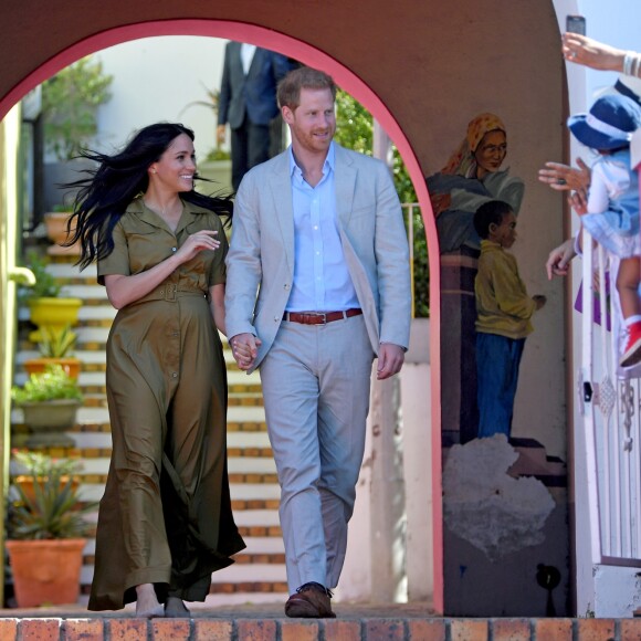 Meghan Markle, duchesse de Sussex, et le prince Harry en visite dans le quartier de Bo-Kaap au Cap, le 24 septembre 2019 dans le cadre de leur visite officielle et de l'Heritage Day, un jour férié dans le pays.