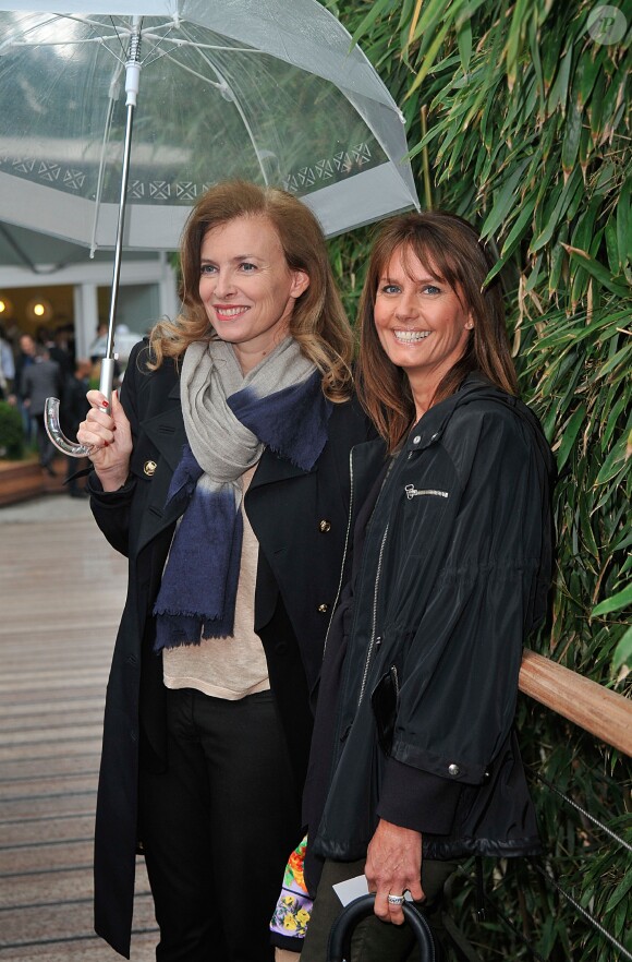 Valérie Trierweiler et Isabelle Chalençon - People au village des Internationaux de France de tennis de Roland Garros à Paris le 4 juin 2014.