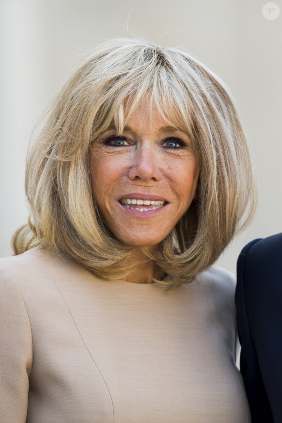 La première dame Brigitte Macron - Le président de la République française reçoit le premier ministre de la République Hellénique au palais de l'Elysée à Paris le 22 août 2019. © JB Autissier / Panoramic / Bestimage