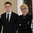 Claude Chirac, son fils Martin Rey-Chirac, son mari Fréderic Salat-Baroux et les enfants de Fréderic: Alexandre, Nicolas et Esther - Cérémonie inter-religieuse et Recueillement populaire en hommage au président Jacques Chirac dans la cour des Invalides à Paris le 29 Septembre 2019. Des milliers de personnes se pressent et attendent des heures pour pouvoir se recueillir devant le cercueil de l'ancien président de la république. © Kamil Zihnioglu/ Pool / Bestimage