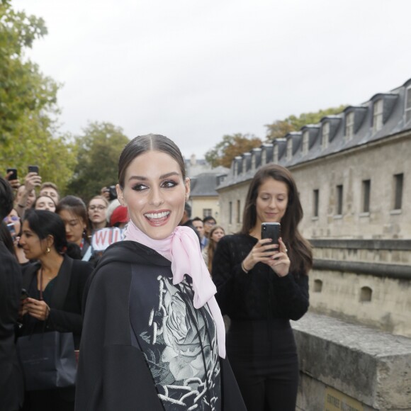 Olivia Palermo arrive à l'Hôtel National des Invalides pour assister au défilé Valentino "collection Prêt-à-Porter Printemps/été 2020" lors de la Fashion Week de Paris (PFW), le 29 septembre 2019. © Veeren Ramsamy - Christophe Clovis / Bestimage