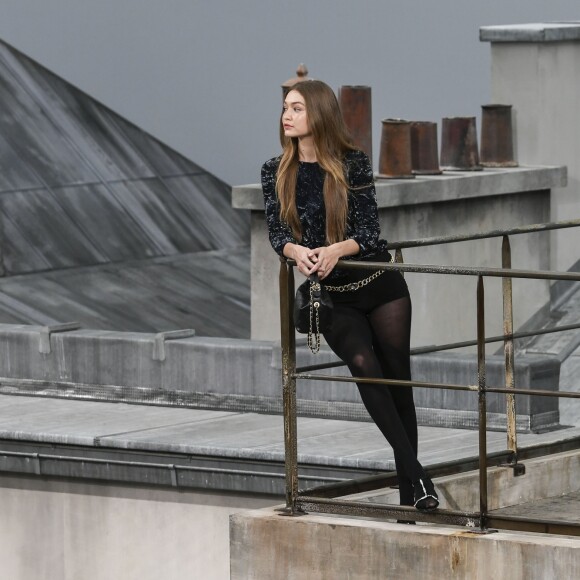 Gigi Hadid - Défilé de mode "Chanel", collection PAP printemps-été 2020 au Grand Palais à Paris. Le 1er octobre 2019.