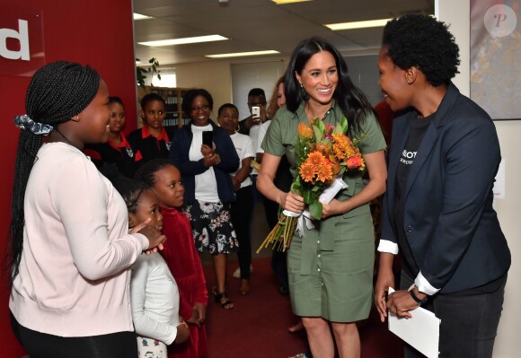 Meghan Markle, duchesse de Sussex, en visite au club "Action Aid" à Johannesburg. Le 1er octobre 2019