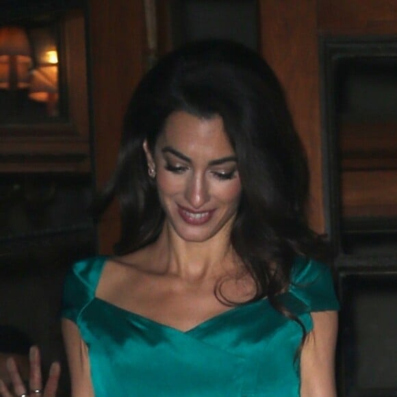 George Clooney et sa femme Amal Alamuddin Clooney à la sortie de la soirée caritative International Law benefit à The Frick Collection à New York, le 1er octobre 2019