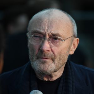 Phil Collins au photocall de la soirée de gala "Dreaming on the Beach" à Miami, le 15 novembre 2018.