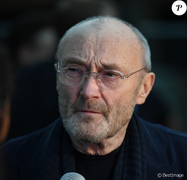 Phil Collins au photocall de la soirée de gala "Dreaming on the Beach" à Miami, le 15 novembre 2018.