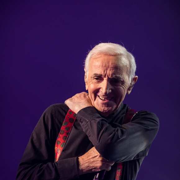 Exclusif - Charles Aznavour en concert à l'Accorhotels Arena (POPB Bercy) à Paris. Le 13 décembre 2017 © Cyril Moreau / Bestimage