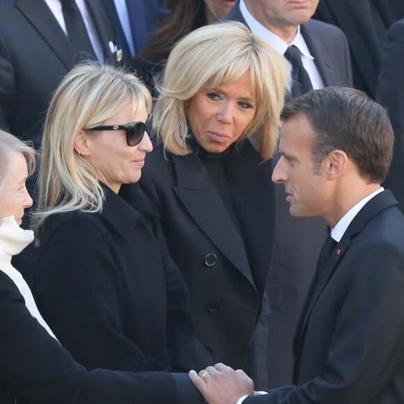 Ulla Aznavour et ses enfants Nicolas, Mischa et Katia, Brigitte et Emmanuel Macron - Arrivées à l'hommage national à Charles Aznavour à l'Hôtel des Invalides à Paris. Le 5 octobre 2018 © Jacovides-Moreau / Bestimage